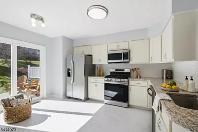 1003 Pinhorn Dr, Bridgewater, NJ 08807 - Photo 4