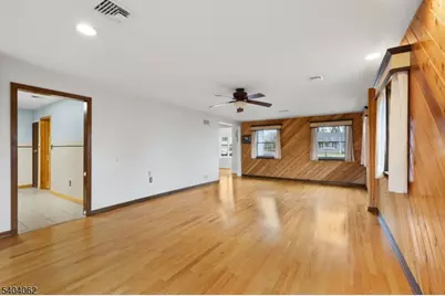 242 Powderhorn Drive, Lopatcong Township, NJ 08865 - Photo 8