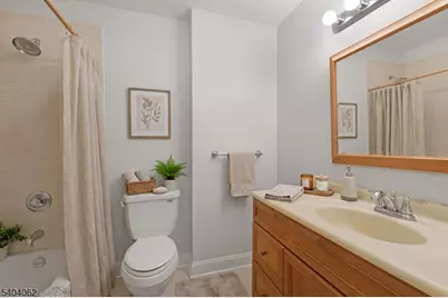 242 Powderhorn Drive, Lopatcong Township, NJ 08865 - Photo 24