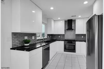 450 Vanderveer Rd, Bridgewater, NJ 08807 - Photo 2