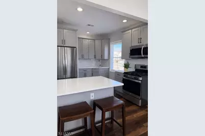 9 Oak Pl, Irvington, NJ 07111 - Photo 8