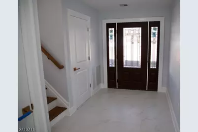 3 Cambridge Rd, East Hanover Township, NJ 07936 - Photo 2