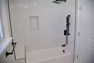 3 Cambridge Rd, East Hanover Township, NJ 07936 - Photo 26