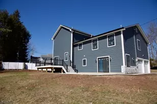 3 Cambridge Rd, East Hanover Township, NJ 07936 - Photo 2