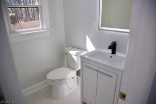 3 Cambridge Rd, East Hanover Township, NJ 07936 - Photo 12