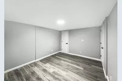 208 Fayette Ave, Wayne, NJ 07470 - Photo 8