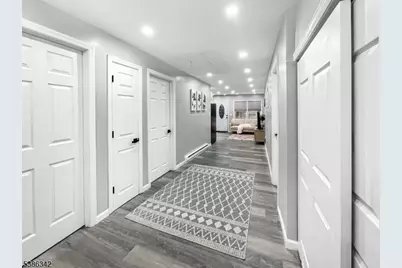 208 Fayette Ave, Wayne, NJ 07470 - Photo 10