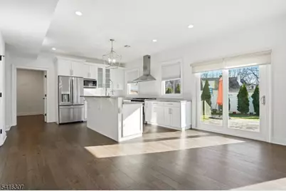 44 Manor Rd, Livingston, NJ 07039 - Photo 10