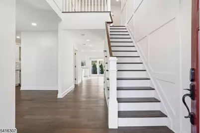 44 Manor Rd, Livingston, NJ 07039 - Photo 2