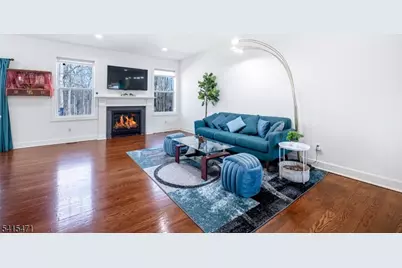 8 Watersedge Dr, Parsippany, NJ 07005 - Photo 14