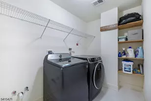 8 Watersedge Dr, Parsippany, NJ 07005 - Photo 38