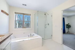 8 Watersedge Dr, Parsippany, NJ 07005 - Photo 32