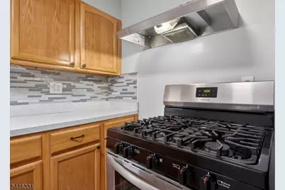 1150-1190 W St George B46B046 #B46, Linden, NJ 07036 - Photo 6