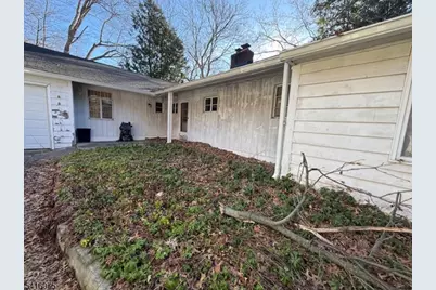 418 River Rd, Chatham Township, NJ 07928 - Photo 2