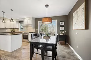 7 Robin Ct, Chester, NJ 07930 - Photo 10