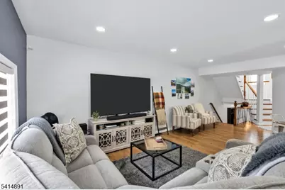 106 Frogtown Rd, Rockaway Township, NJ 07866 - Photo 4