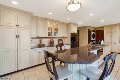 2 Forest View Dr, Chester, NJ 07930 - Photo 10