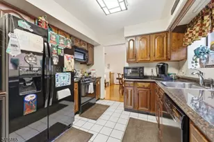 4 Faesch Ct, Rockaway Township, NJ 07866 - Photo 8