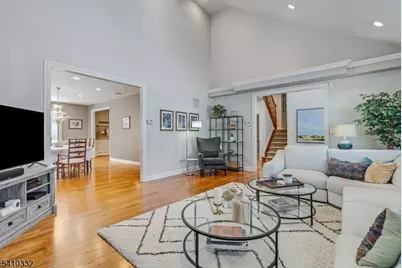 30 High Point Dr, Springfield, NJ 07081 - Photo 4