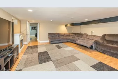 18 Stonycroft Rd, Wayne, NJ 07470 - Photo 28