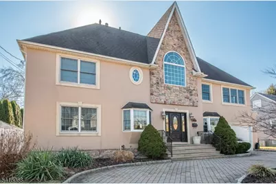 18 Stonycroft Rd, Wayne, NJ 07470 - Photo 2