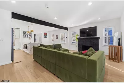 148 Freeman Ave, East Orange, NJ 07018 - Photo 6