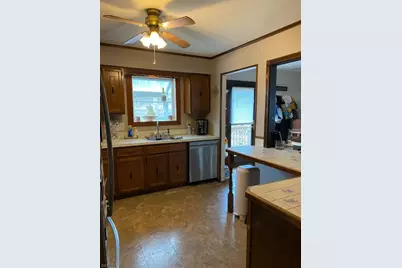 110 Metro Trl, Hopatcong, NJ 07843 - Photo 6