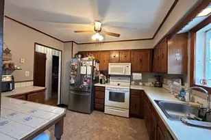 110 Metro Trail, Hopatcong, NJ 07843 - Photo 2