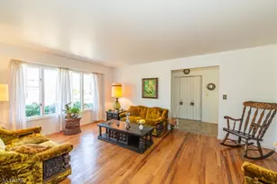 6 Darlene Ct, Randolph Township, NJ 07869 - Photo 2