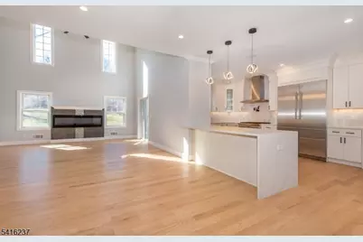 646 Mountain Ave, Berkeley Heights Township, NJ 07922 - Photo 8