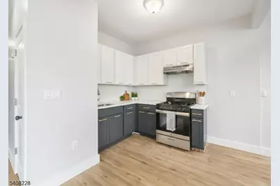 327 S 19th St, Newark, NJ 07103 - Photo 8