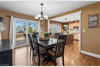 36 Williamsburg Dr, Roseland, NJ 07068 - Photo 4