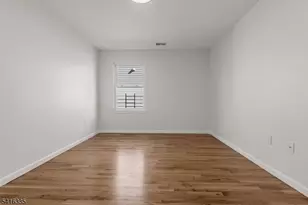 87 Chadwick Ave, Newark, NJ 07108 - Photo 10