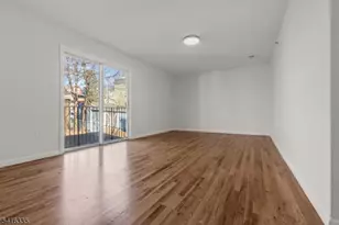 87 Chadwick Ave, Newark, NJ 07108 - Photo 20