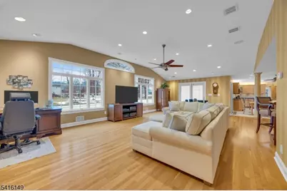 155 Meadow Rd, Clark Township, NJ 07066 - Photo 14