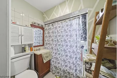 139 Madeline Ave, Clifton, NJ 07011 - Photo 22