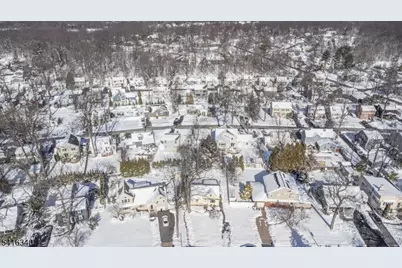 35 Beechwood Dr, Wayne, NJ 07470 - Photo 44