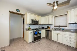 52 Mt Pleasant Ave, Woodland Park, NJ 07424 - Photo 10