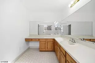 38 Chestnut St, Morristown, NJ 07960 - Photo 8