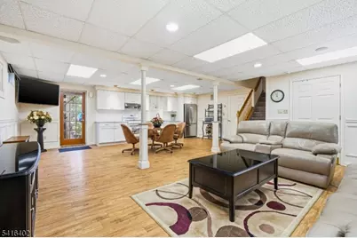 35 Darlington Dr, Wayne Twp., NJ 07470 - Photo 32