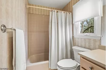 35 Darlington Dr, Wayne Twp., NJ 07470 - Photo 28