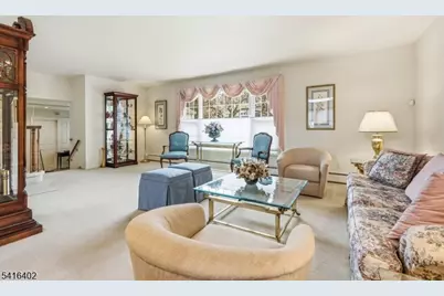 35 Darlington Dr, Wayne Twp., NJ 07470 - Photo 6