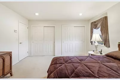 35 Darlington Dr, Wayne Twp., NJ 07470 - Photo 20