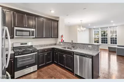 1514 Hudson Cir, Highland Park, NJ 08904 - Photo 12