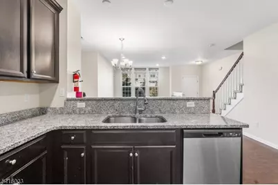 1514 Hudson Cir, Highland Park, NJ 08904 - Photo 14