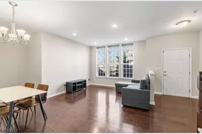 1514 Hudson Cir, Highland Park, NJ 08904 - Photo 2