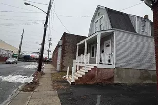 9 Berkshire Pl, Irvington, NJ 07111 - Photo 4