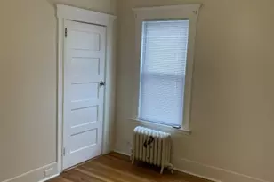 12 Tromp St, Clifton, NJ 07011 - Photo 4