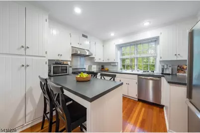 30 Edgewood Rd, Chatham, NJ 07928 - Photo 10