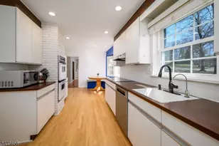 3 Sylvan Ct, Livingston, NJ 07039 - Photo 10